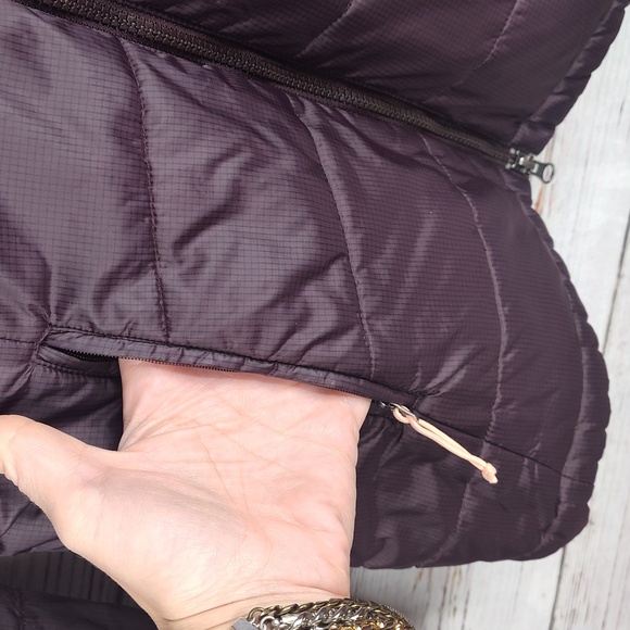 The North Face Primaloft Coat - Picture 6 of 12